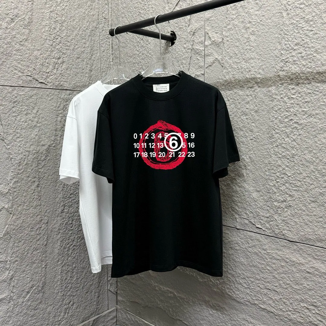 MM 6 * 2025 New Arrival T 300 Same Style ：Black White Size： S （90-130 ） M （120-150 ） L （140-165 ） XL （160-180 ） XXL （180-210 ）